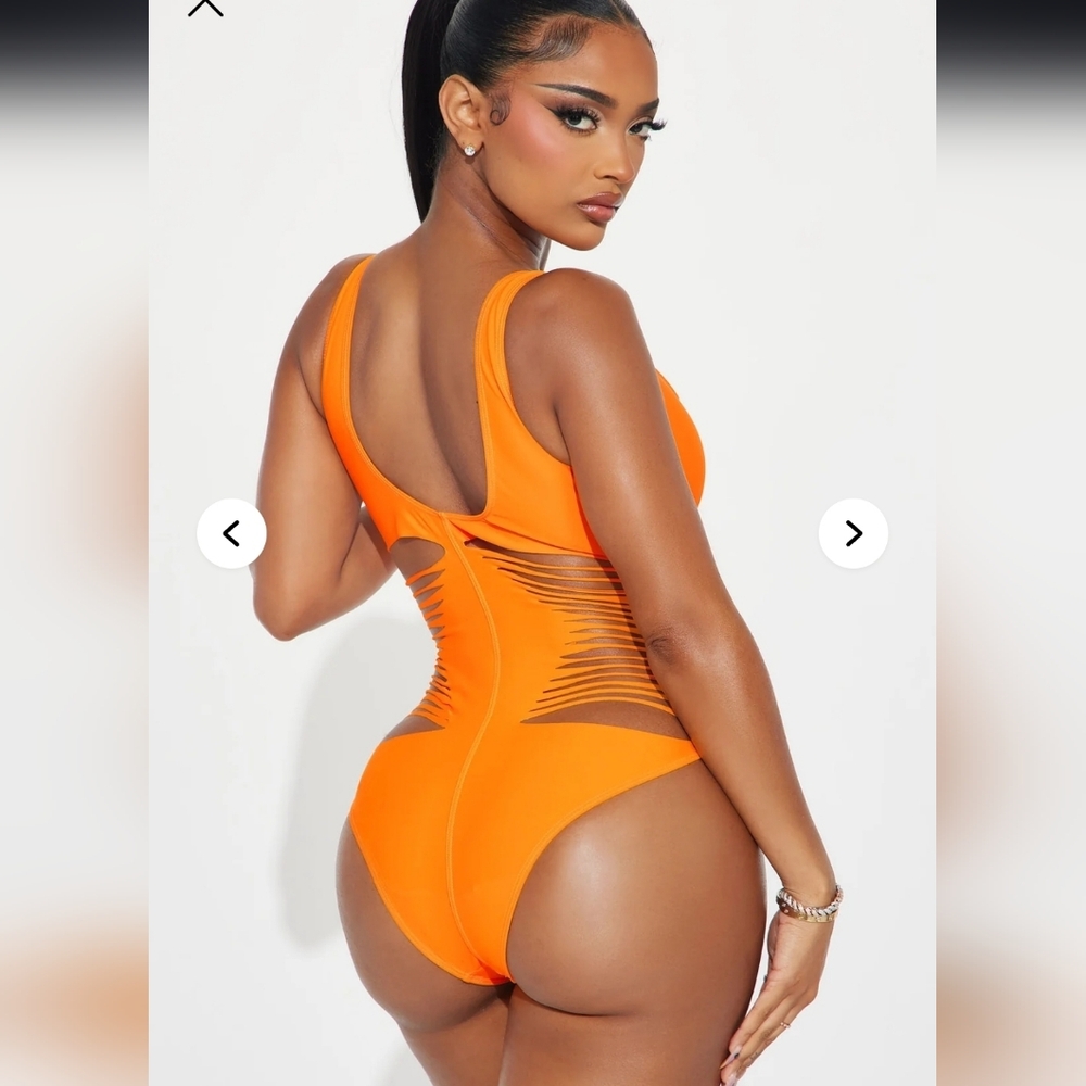 🆕️FN 🌊1 Piece Swimsuit🧡